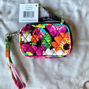 NWT Vera Bradley “va va bloom” tech case wristlet